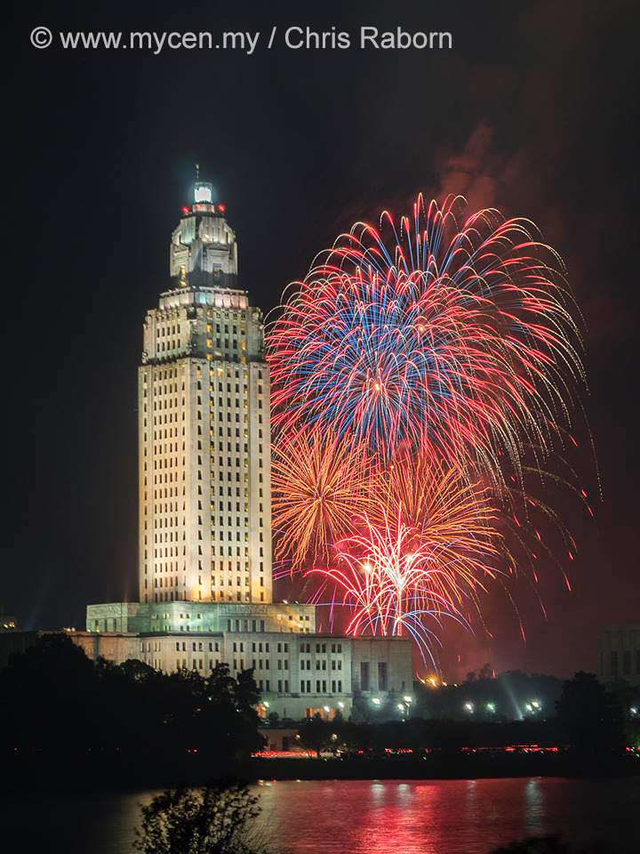 Independence Day Fireworks in Louisiana by Chris Raborn