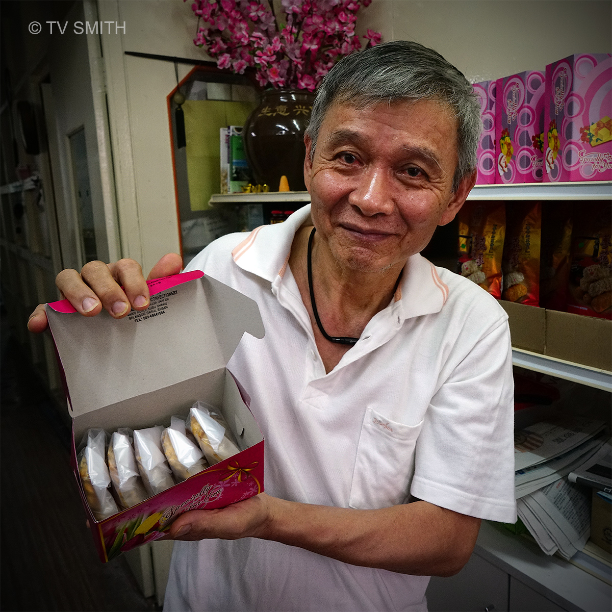 Mr Wun Of Teng Wun Cake Shop In KKB